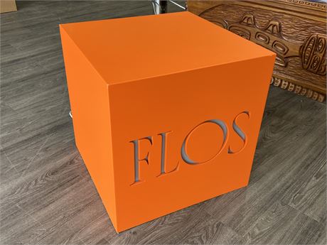 FLOS ITALY RETAIL LIGHT UP DISPLAY BOX / SIDE TABLE (23”x23”x23”)