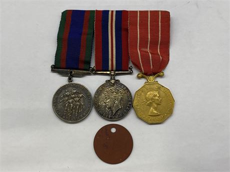 SET OF WW2 CANADIAN MEDALS + DOG TAG