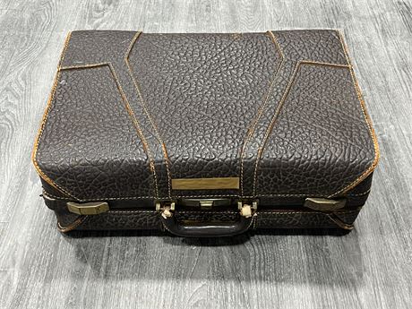 VINTAGE LEATHER SUITCASE (22” wide)