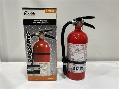 FIRE EXTINGUISHER (Never used)