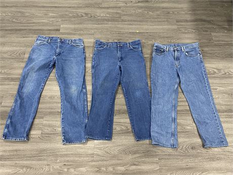 (3) PAIRS OF 1980s BLUE DENIMS JEANS