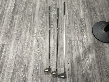 2 CALLAWAY RIGHT HANDED CLUBS