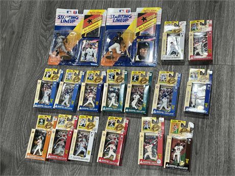LOT OF 1990s MLB FIGURES
