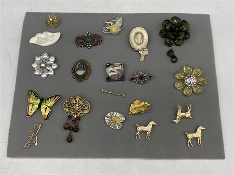 Urban Auctions - 20 VINTAGE BROACHES
