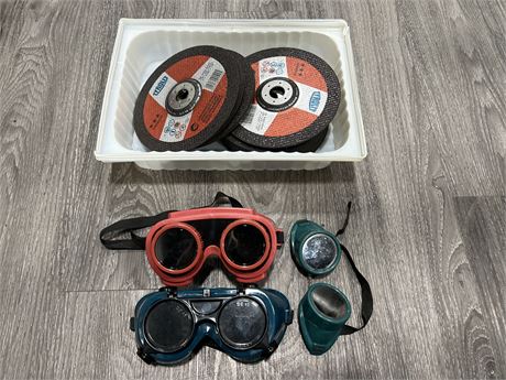 3 PAIRS OF WELDERS GOGGLES & NEW TYROLT GRINDER DISCS