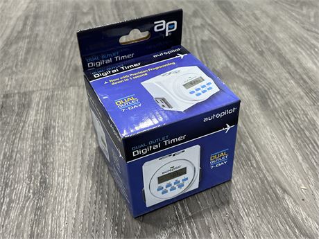 DUAL OUTLET DIGITAL TIMER IN BOX