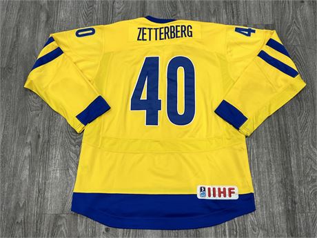 ZETTERBERG IIHF SWEDEN JERSEY SIZE L
