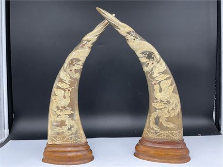 VINTAGE CHINESE HAND CARVED HORNS (17” tall)