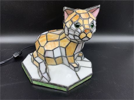 STAINED GLASS CAT LAMP