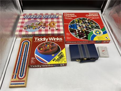 LOT OF BOARD GAMES, SOME VINTAGE (Kitchen kapers is sealed)