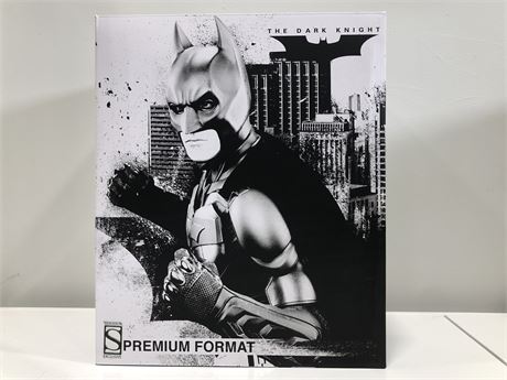 THE DARK KNIGHT 54/1000 COLLECTABLE FIGURE