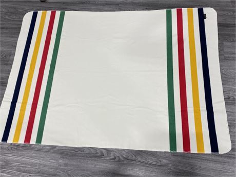 HUDSONS BAY BLANKET (6ftx4ft, great condition)
