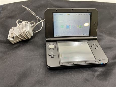 3DS XL SYSTEM WITH POWER CORD