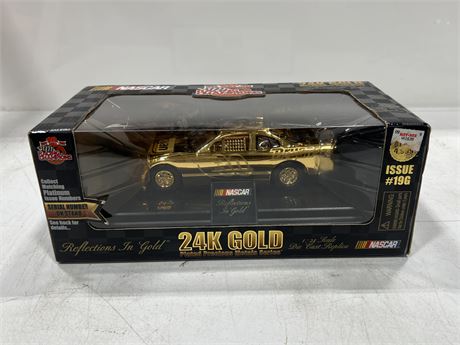 1:24 SCALE 24K GOLD PLATED NASCAR DIECAST IN BOX