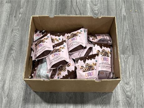 LARGE FLAT OF NEW OMG! MILK CHOCOLATE ALMOND TOFFEE CLUSTERS - 100G BAGS