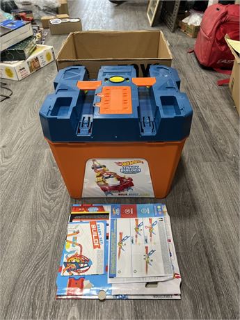 HOT WHEELS TRACK BUILDER UNLIMITED POWER BOOST BOX/TRACK SET