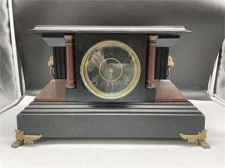 ANTIQUE LIONS HEAD FOOTED MANTLE CLOCK 17”x7”x11”