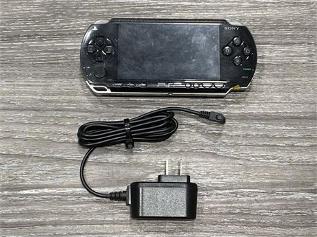 PSP TESTED + CHARGER