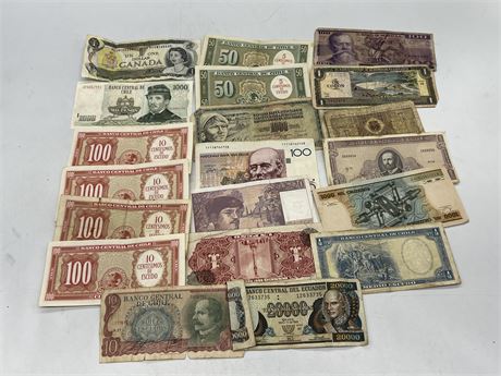 LOT OF MISC CURRENCY BILLS