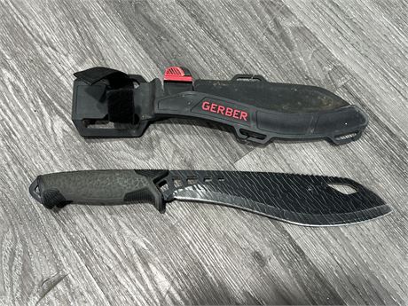 GERBER KNIFE W/SHEATH (15”)