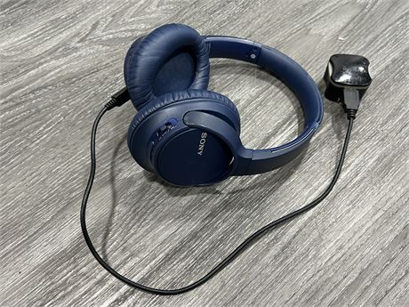 SONY WIRELESS OVER EAR NOISE CANCELLING HEADPHONES (WH-CH700N) WORKING