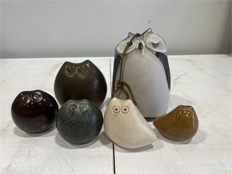 LOT OF 6 MCM POTTERY OWLS ONE IS SIGNED PACIFIC STONEWARE 1971 - LARGEST IS 7”