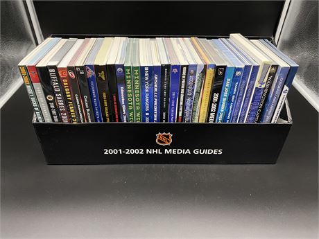 30 - 2001/02 NHL MEDIA GUIDES (Pickup only)