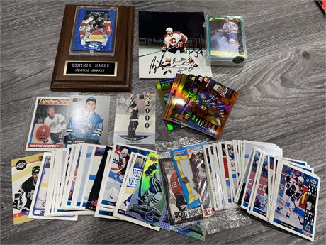 LOT OF 90s NHL CARDS & SIGNED PICTURE