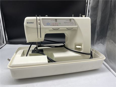 KENMORE SEWING MACHINE EXCELLENT WORKING CONDITION