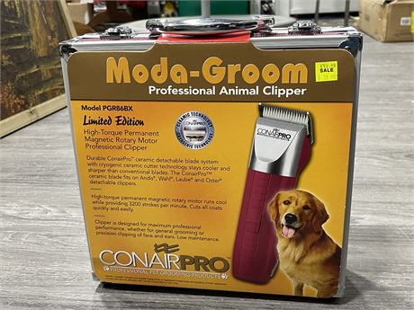 MODA-GROWN PROFESSIONAL ANIMAL CLIPPER IN CARRYING HARD CASE