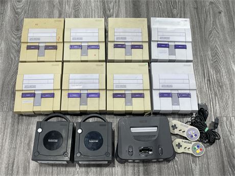 (AS-IS) 8 SNES CONSOLES / 2 GAMECUBES / N64