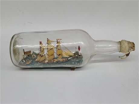 SHIP IN BOTTLE DECORATION (12"X4")