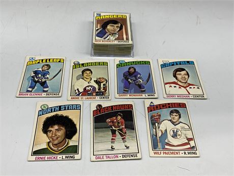 (50) 1976/77 NHL CARDS