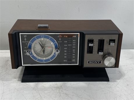 MCM SONY 10 TRANSISTOR 2 BAND RADIO ALARM CLOCK - 8FC-85W / WORKING (12”X6”)