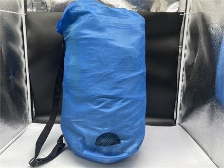 LARGE TENT IN BAG