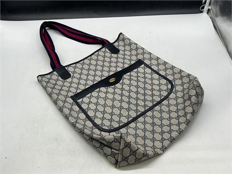 LARGE GUCCI HAND BAG - AUTHENTICITY UNKNOWN