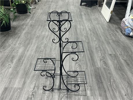 4 TIER PLANT STAND (23”X32”)