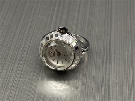 Seiko ring store watch