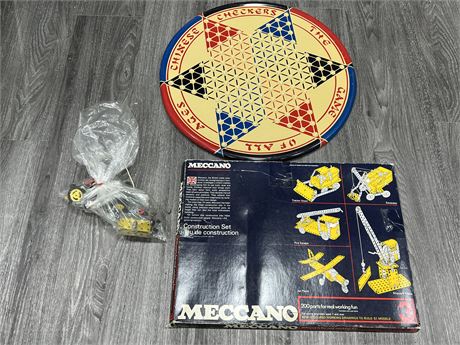 VINTAGE CHINESE CHECKERS BOARD & VINTAGE MECCANO SET