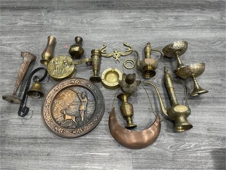 LARGE COLLECTION OF BRASS DECOR