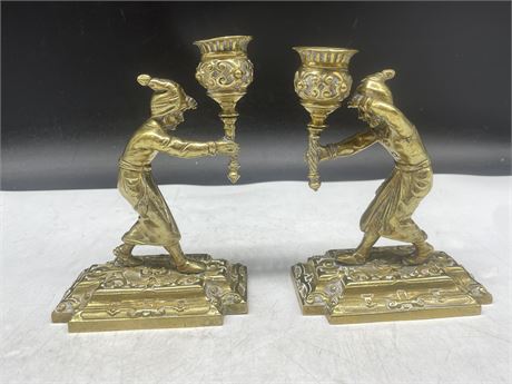 VINTAGE QUALITY ORNATE BRASS FIGURAL CANDLE HOLDERS 6” PAIR