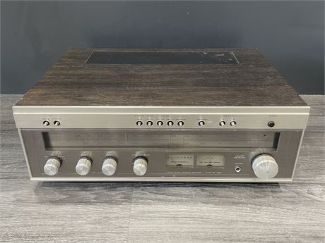 LUXMAN SOLID STATE STERO RECEIVER NR 3800 (HEAVY - SERIAL #H0103062)