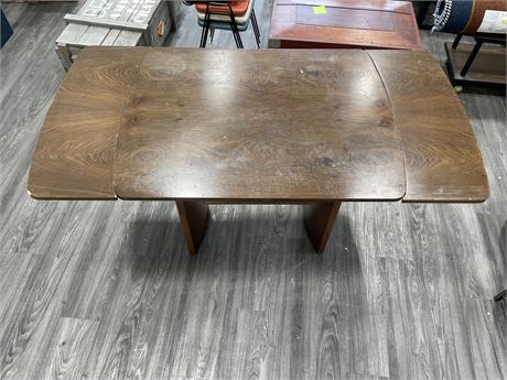 MCM REMOVABLE LEAF TABLE 60”x30”x30