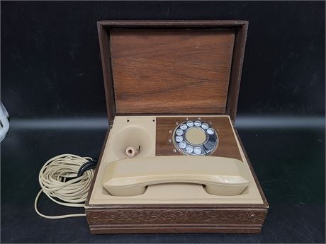 VINTAGE DESKTOP PEOTARY TELEPHONE (Works)