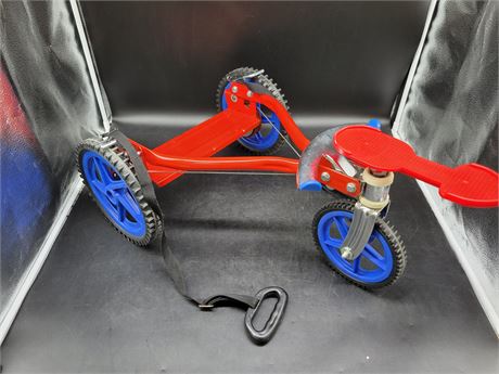 RARE VINTAGE MANG CHID HAND PULLEY STAND UP TRICYCLE
