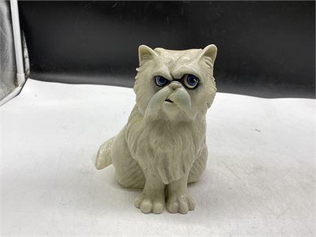 PETS WITH PERSONALITY STATUE GEORG WILLIAMS ‘FLUFFY’ (7.5” TALL)