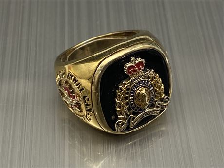 RCMP GOLD CRESTED RING