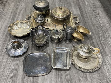 LOT OF VINTAGE MISC SILVER PLATED ITEMS
