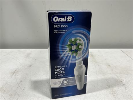 (NEW) ORAL B PRO 1000 TOOTHBRUSH