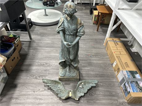 LARGE ANGEL W/WINGS GARDEN STATUE - WINGS NOT ATTACHED